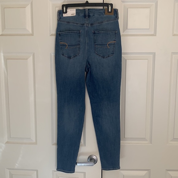 💎NEW WITH TAGS💎 American Eagle Curvy High Rise Jeans - Picture 2 of 4